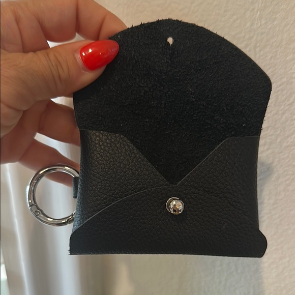 Black Leather Keychain Pouch - Picture 4 of 4